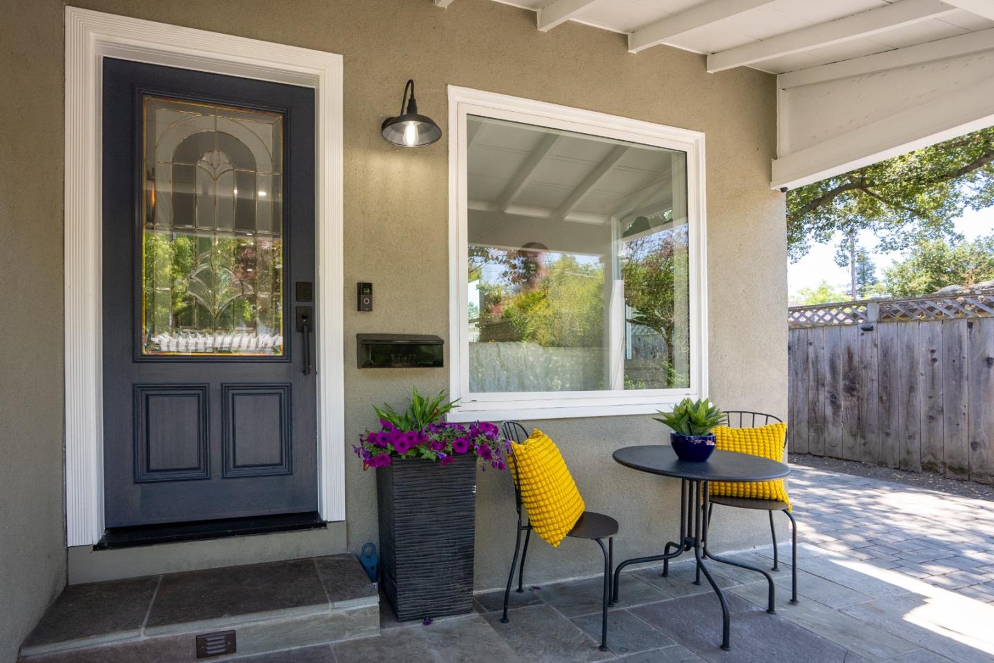 Detail Gallery Image 5 of 45 For 2653 Brewster Ave, Redwood City,  CA 94062 - 2 Beds | 1/1 Baths