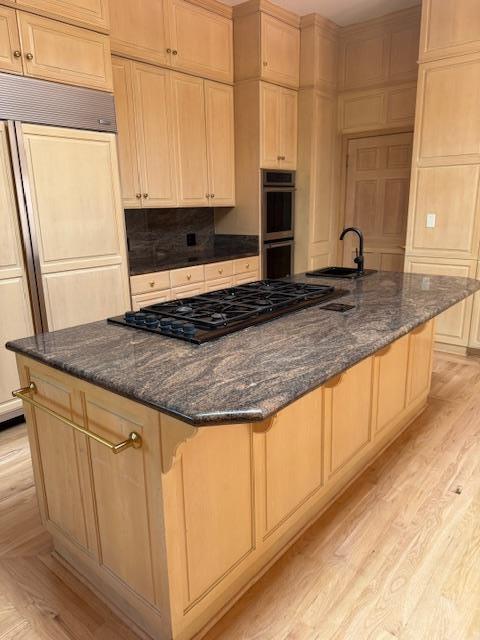 Detail Gallery Image 11 of 29 For 206 El Cerrito, Hillsborough,  CA 94010 - 4 Beds | 3/1 Baths