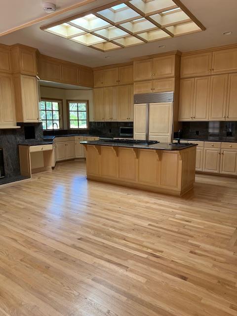 Detail Gallery Image 12 of 29 For 206 El Cerrito, Hillsborough,  CA 94010 - 4 Beds | 3/1 Baths