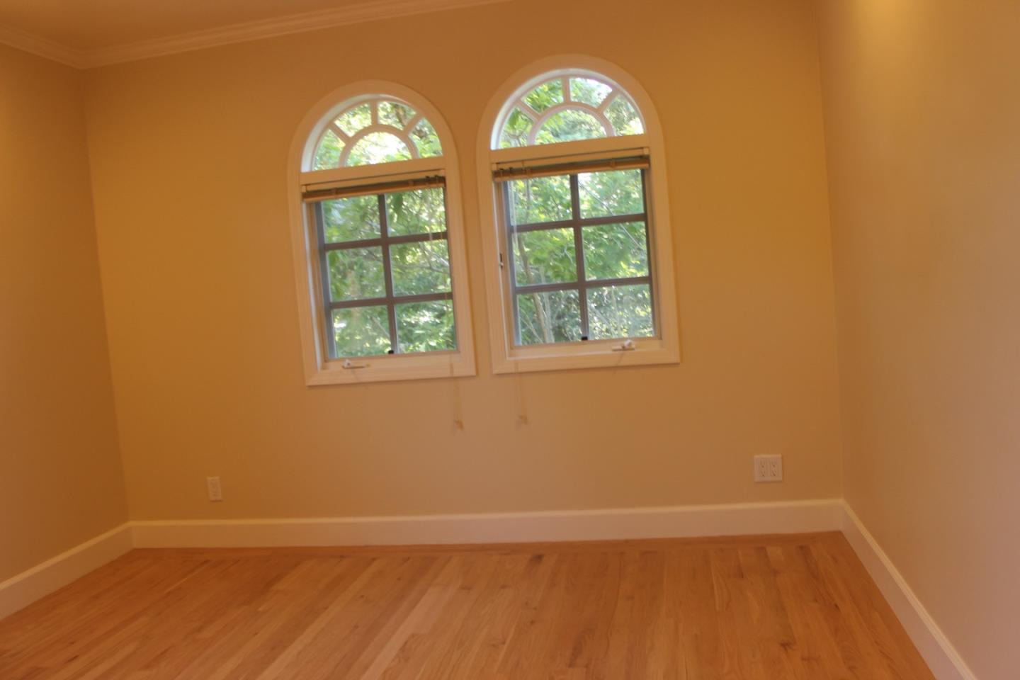 Detail Gallery Image 15 of 29 For 206 El Cerrito, Hillsborough,  CA 94010 - 4 Beds | 3/1 Baths