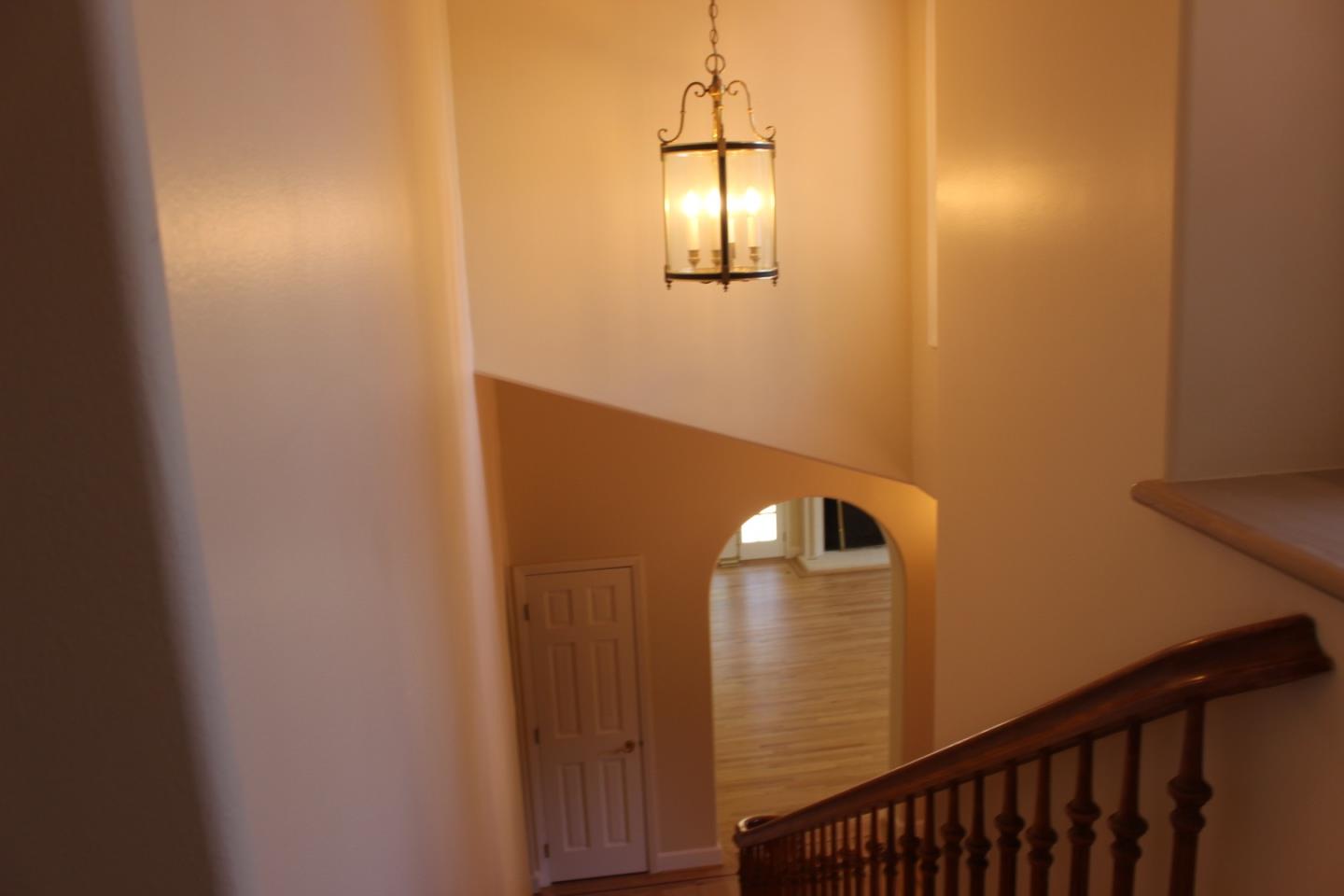 Detail Gallery Image 16 of 29 For 206 El Cerrito, Hillsborough,  CA 94010 - 4 Beds | 3/1 Baths