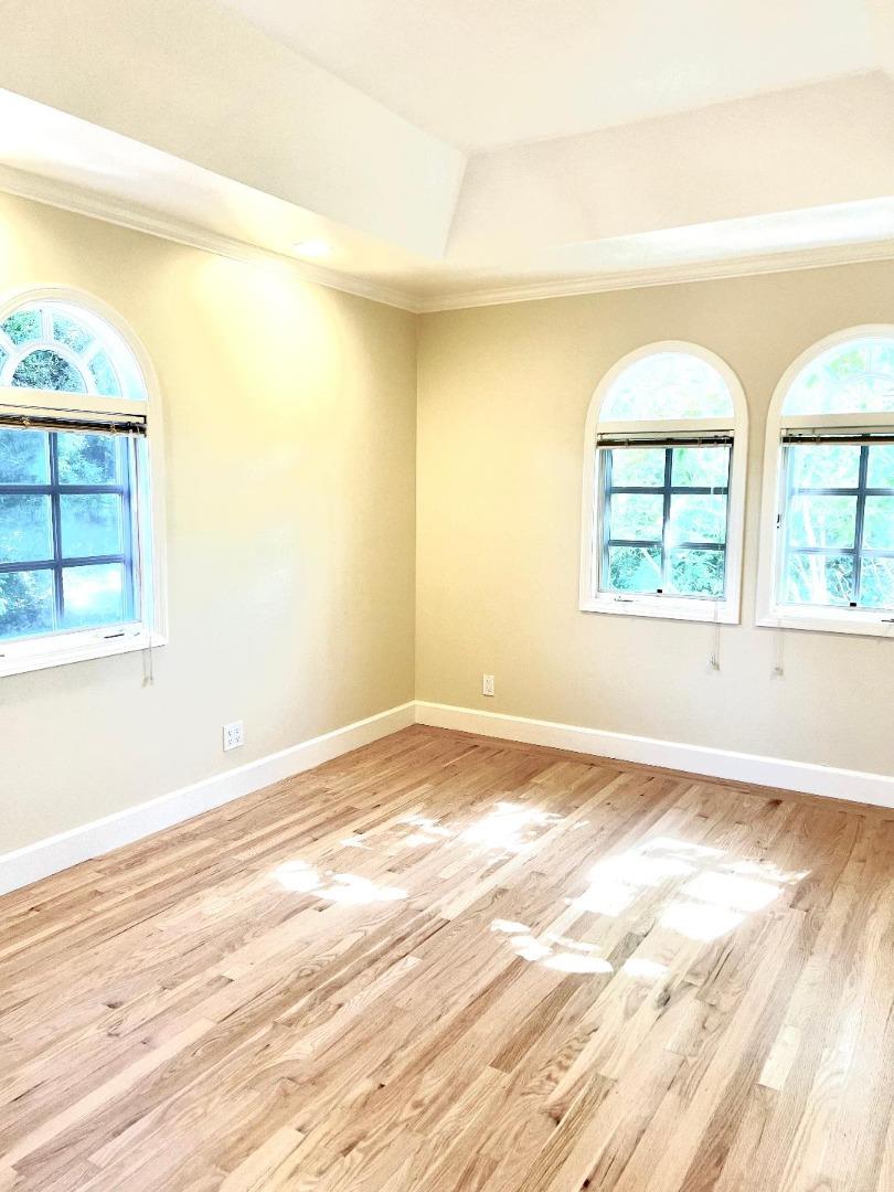 Detail Gallery Image 25 of 29 For 206 El Cerrito, Hillsborough,  CA 94010 - 4 Beds | 3/1 Baths
