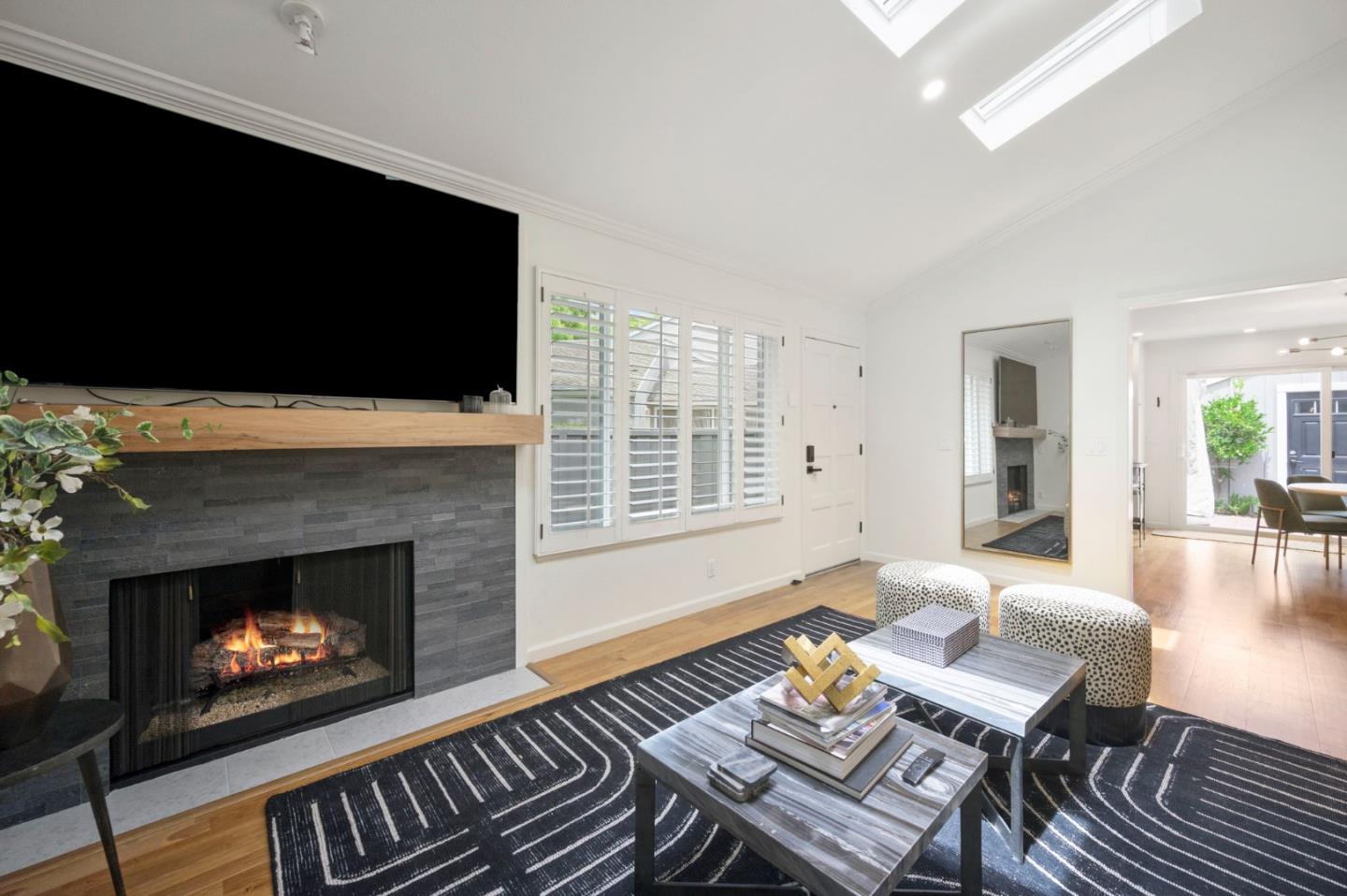 Detail Gallery Image 10 of 58 For 1023 Roy Ave, San Jose,  CA 95125 - 3 Beds | 2 Baths