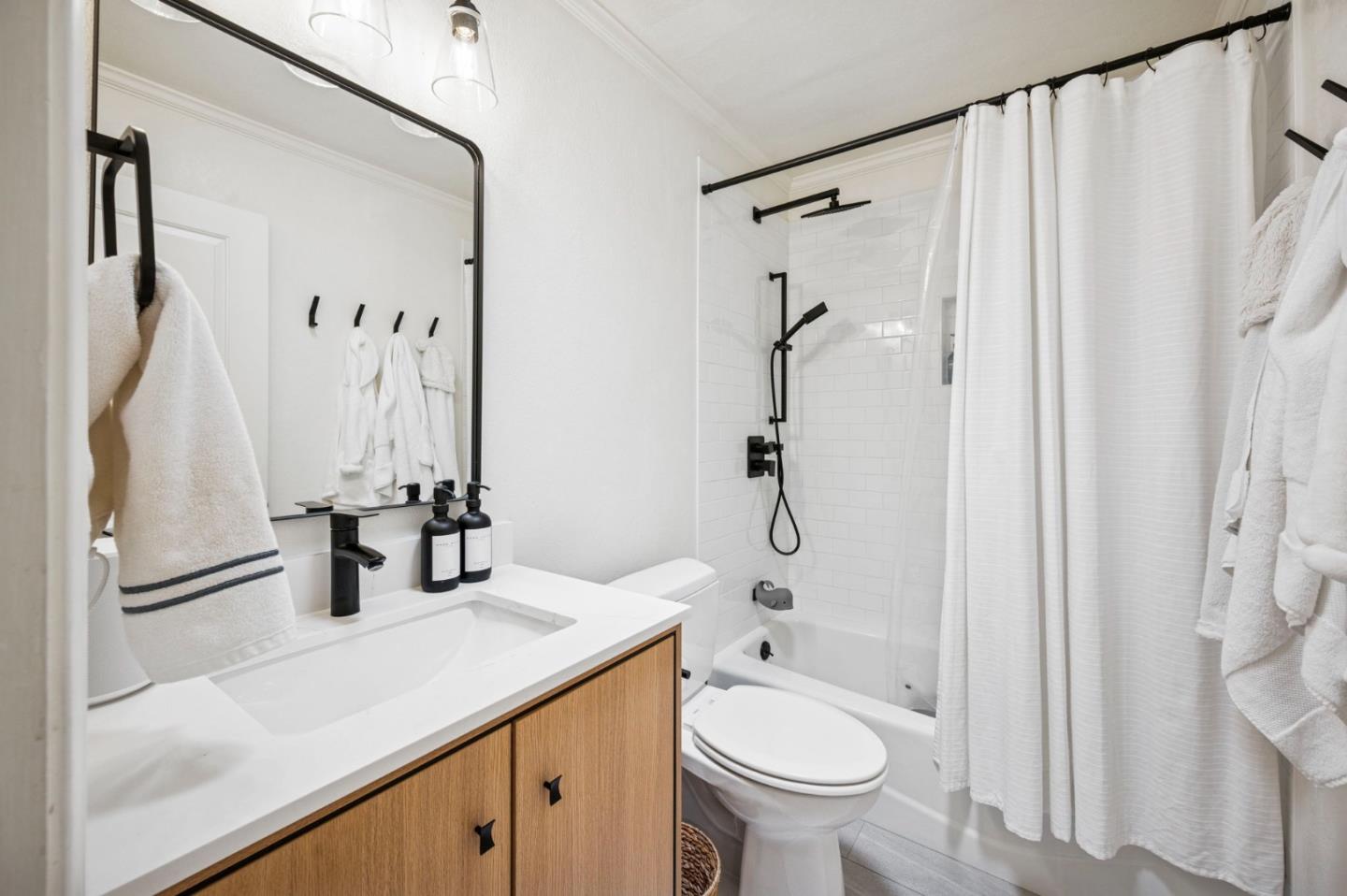 Detail Gallery Image 31 of 58 For 1023 Roy Ave, San Jose,  CA 95125 - 3 Beds | 2 Baths