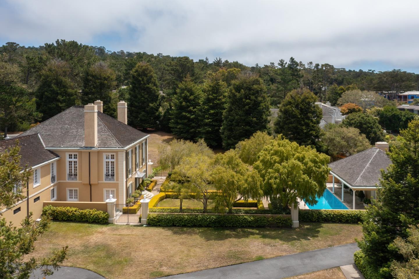 Detail Gallery Image 15 of 16 For 1500 Viscaino Rd, Pebble Beach,  CA 93953 - 7 Beds | 7/1 Baths