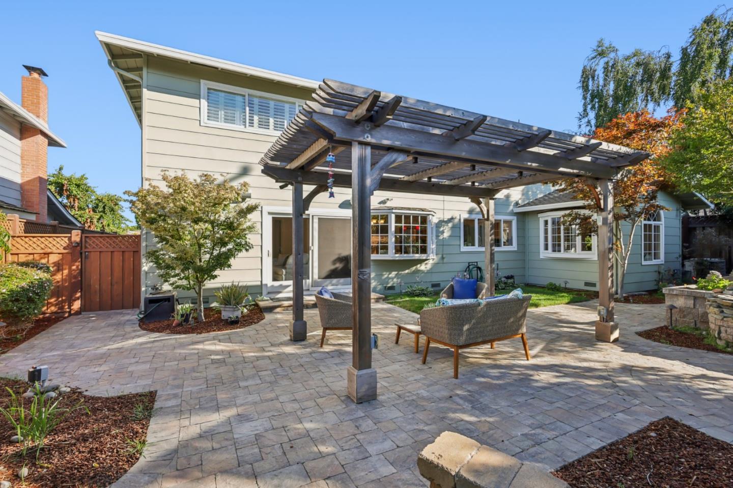 Detail Gallery Image 30 of 34 For 1791 Frobisher Way, San Jose,  CA 95124 - 5 Beds | 3 Baths