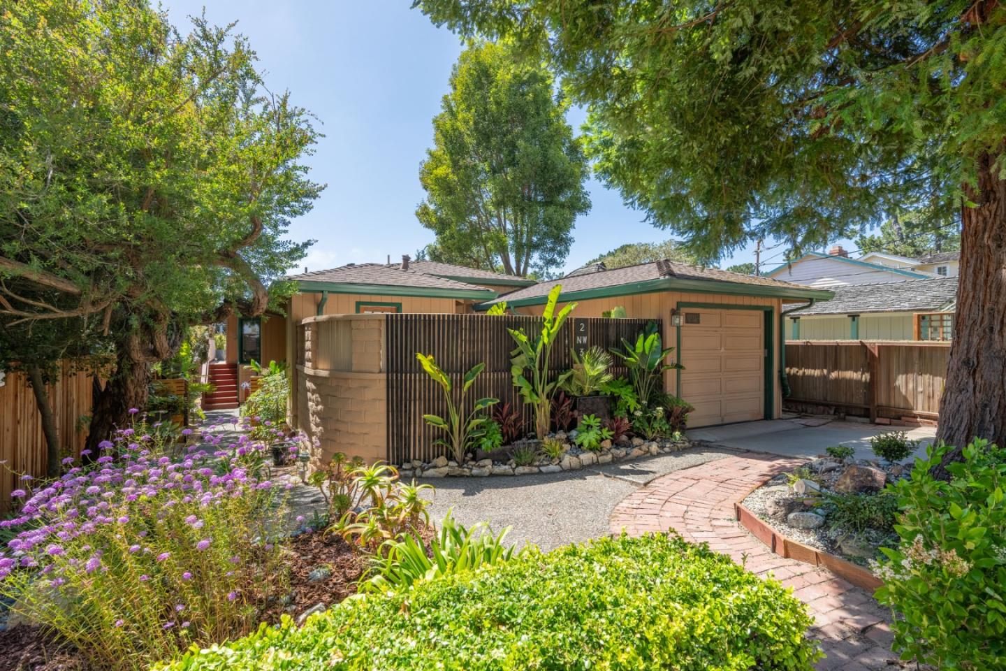 Detail Gallery Image 1 of 28 For 0 Santa Fe 2 Nw of 3rd Ave, Carmel,  CA 93921 - 2 Beds | 2 Baths