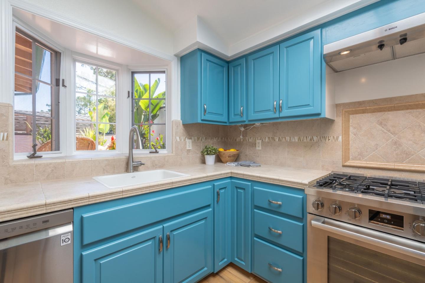 Detail Gallery Image 13 of 28 For 0 Santa Fe 2 Nw of 3rd Ave, Carmel,  CA 93921 - 2 Beds | 2 Baths