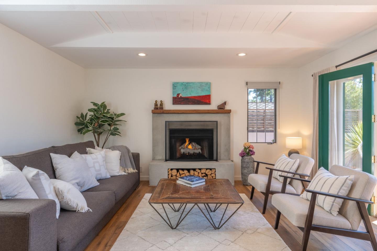 Detail Gallery Image 5 of 28 For 0 Santa Fe 2 Nw of 3rd Ave, Carmel,  CA 93921 - 2 Beds | 2 Baths