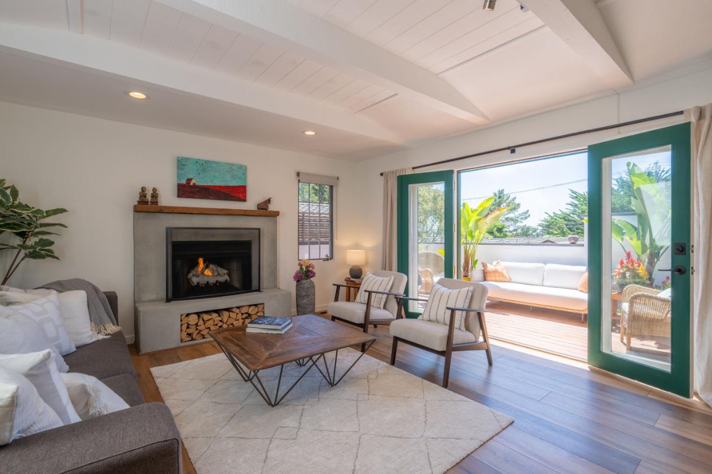 Detail Gallery Image 6 of 28 For 0 Santa Fe 2 Nw of 3rd Ave, Carmel,  CA 93921 - 2 Beds | 2 Baths