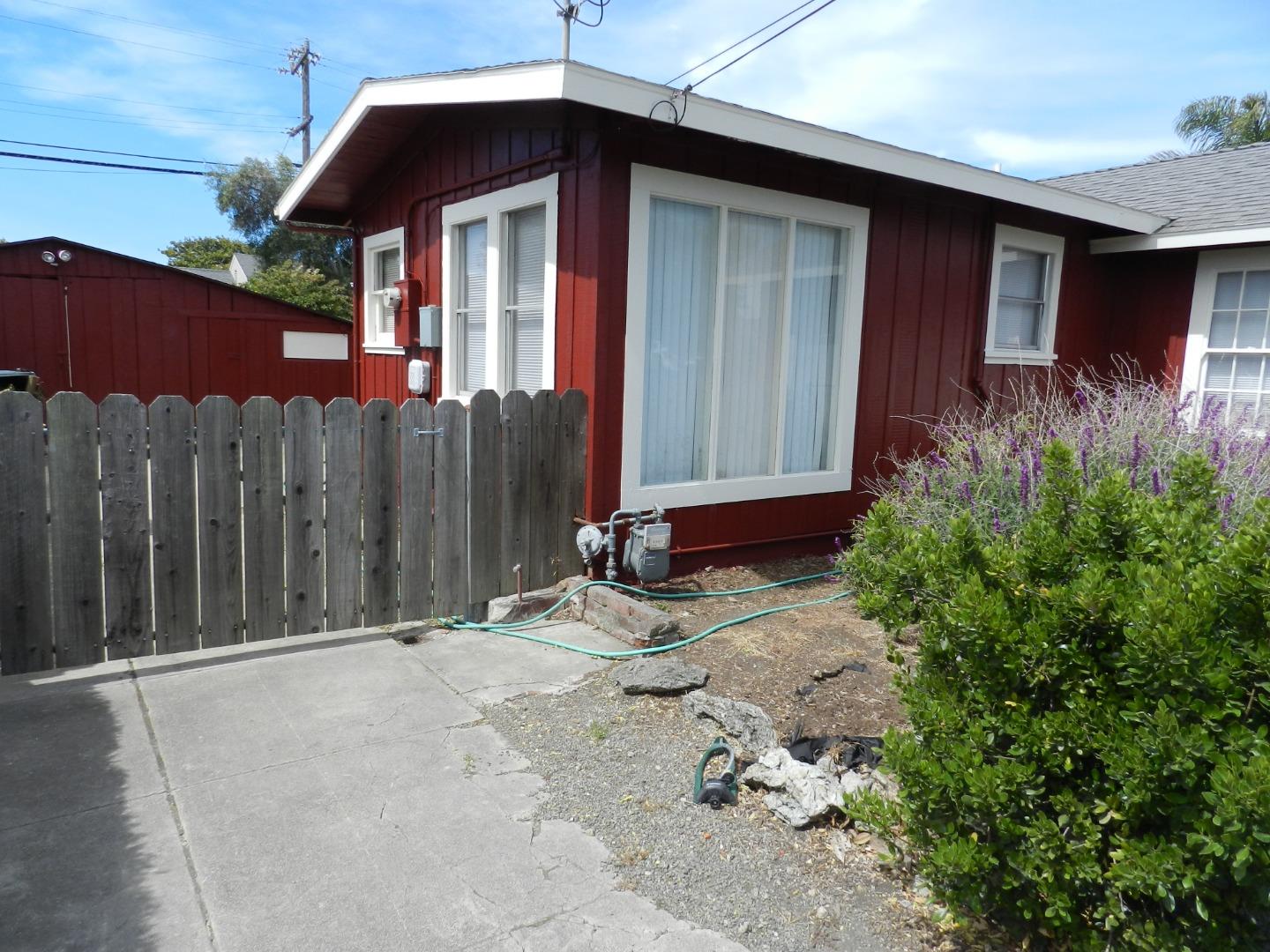 Detail Gallery Image 22 of 30 For 50 Katherine Ave, Salinas,  CA 93901 - 2 Beds | 1 Baths