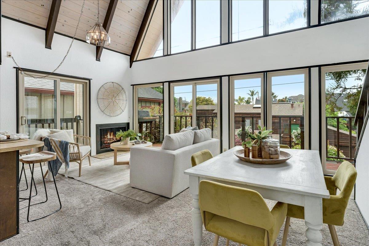 Detail Gallery Image 12 of 36 For 208 Brook Ave, Santa Cruz,  CA 95062 - 3 Beds | 2 Baths