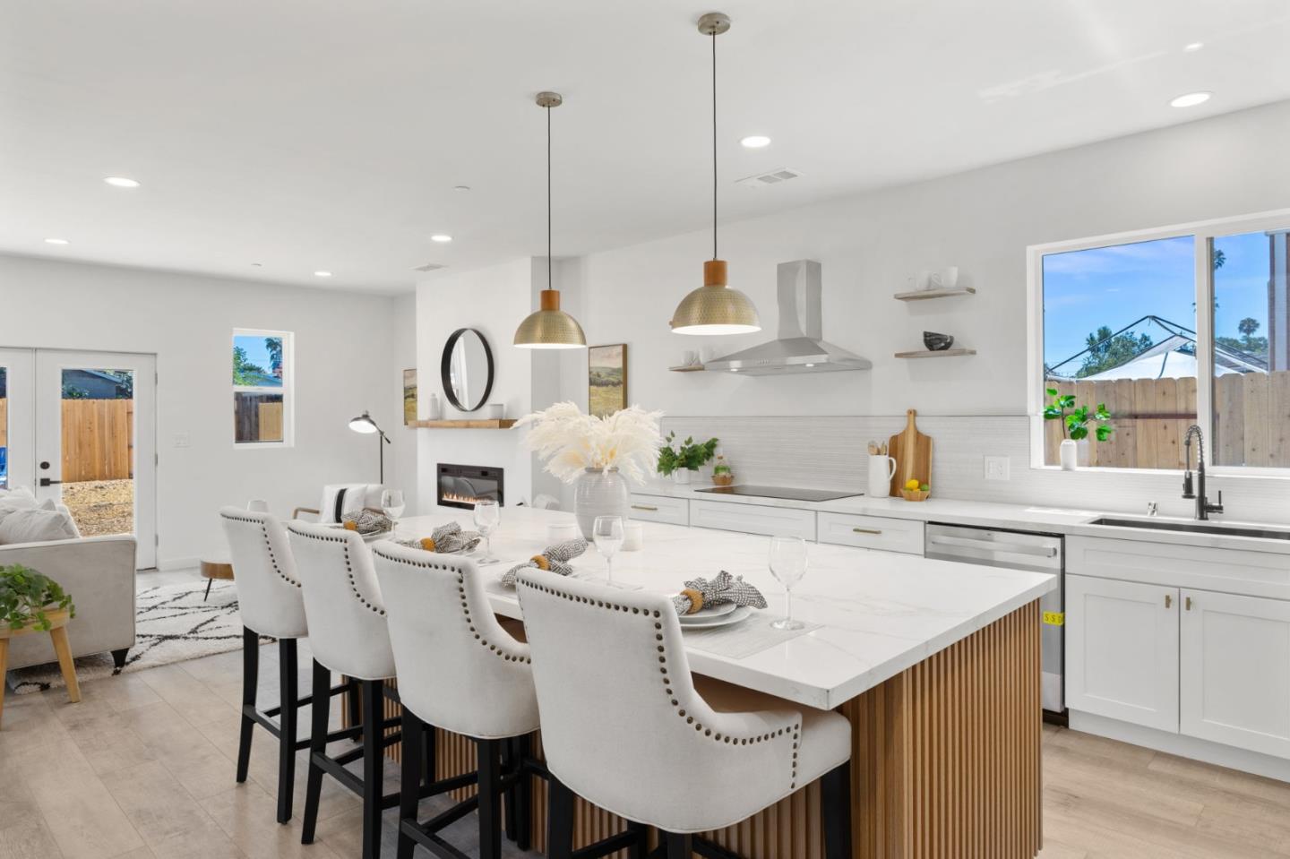 Detail Gallery Image 11 of 49 For 466 N 18th St, San Jose,  CA 95112 - 5 Beds | 4 Baths