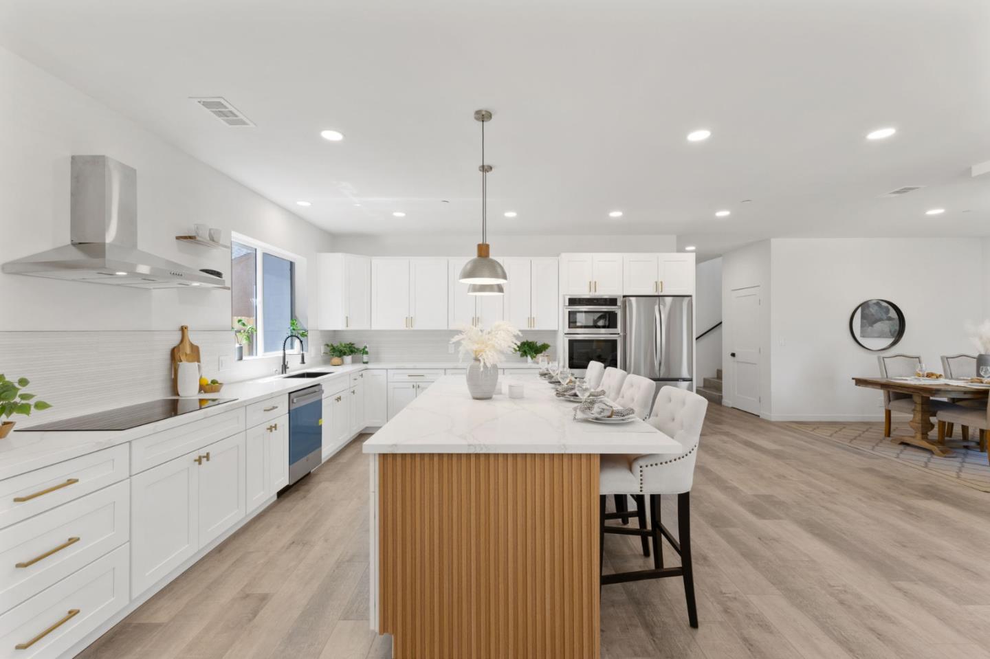 Detail Gallery Image 12 of 49 For 466 N 18th St, San Jose,  CA 95112 - 5 Beds | 4 Baths