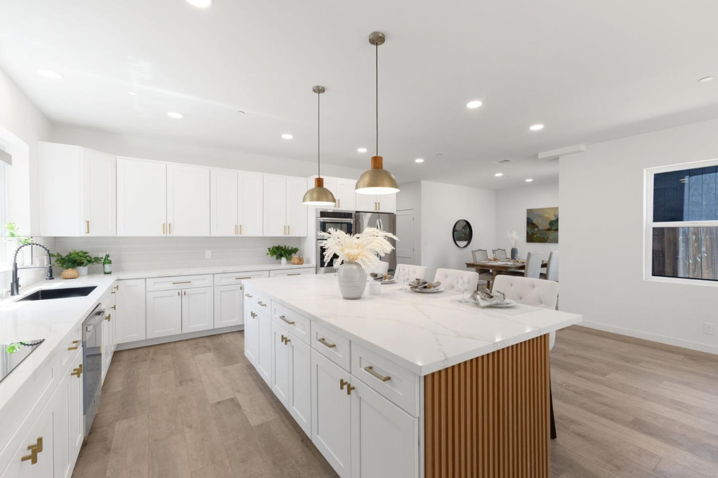 Detail Gallery Image 13 of 49 For 466 N 18th St, San Jose,  CA 95112 - 5 Beds | 4 Baths