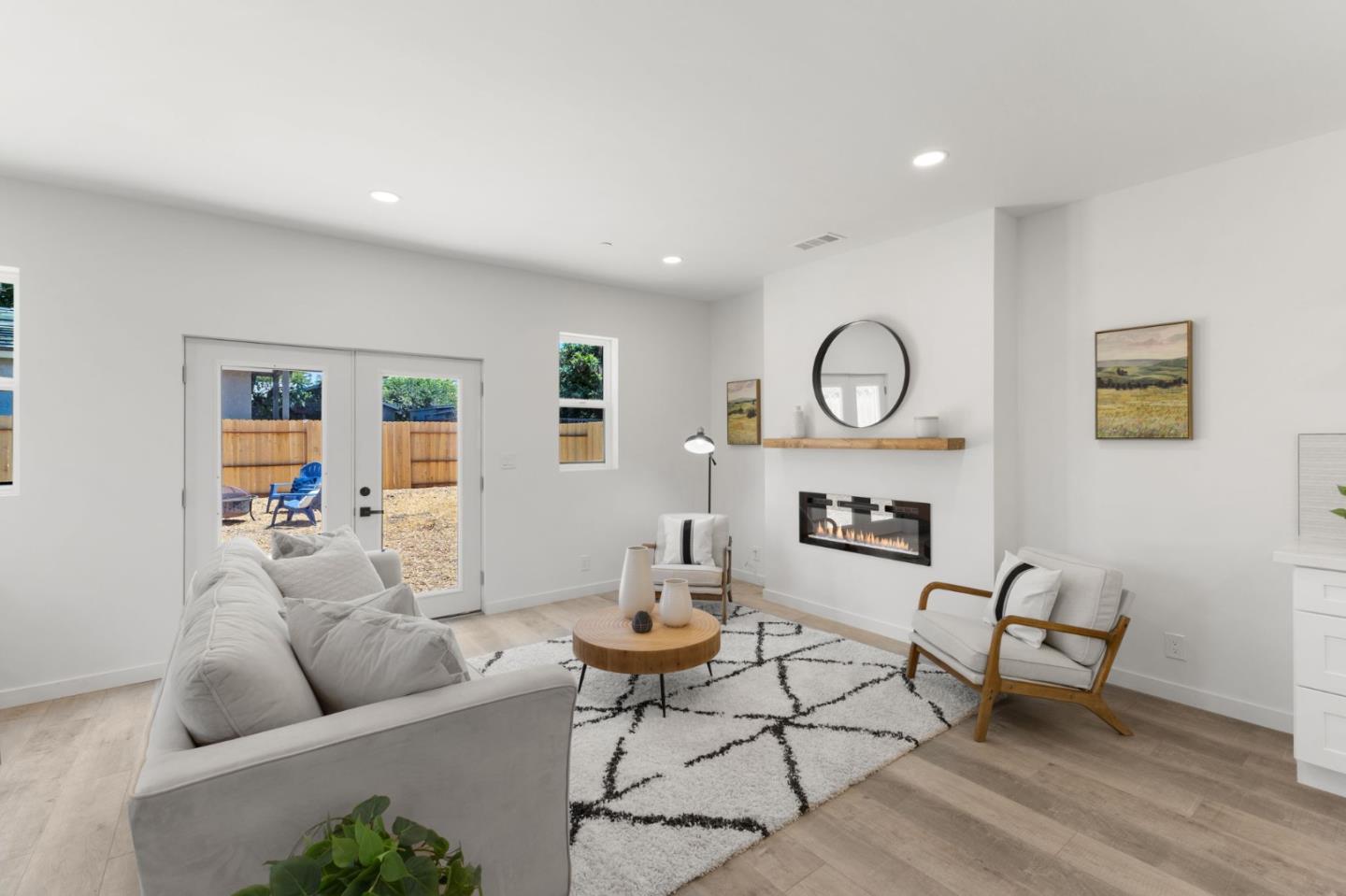 Detail Gallery Image 9 of 49 For 466 N 18th St, San Jose,  CA 95112 - 5 Beds | 4 Baths