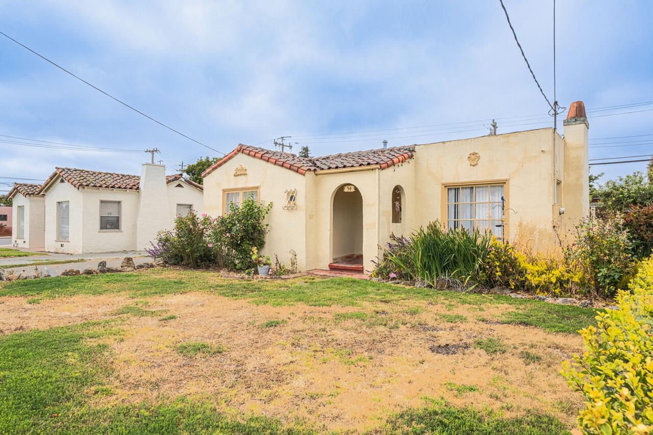 Detail Gallery Image 2 of 3 For 54 Katherine Ave, Salinas,  CA 93901 - 2 Beds | 1/1 Baths