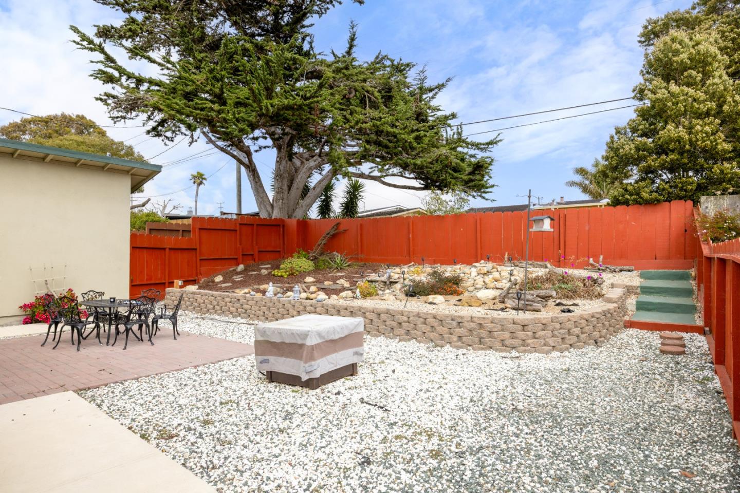 Detail Gallery Image 16 of 32 For 3248 Fitzgerald Cir, Marina,  CA 93933 - 5 Beds | 3 Baths