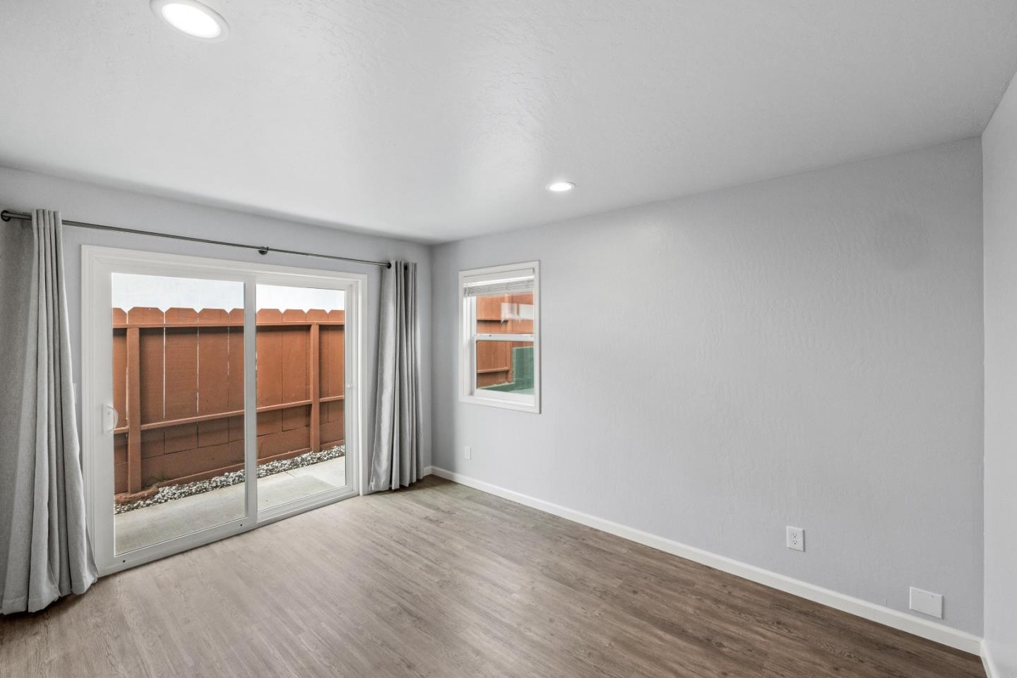 Detail Gallery Image 22 of 32 For 3248 Fitzgerald Cir, Marina,  CA 93933 - 5 Beds | 3 Baths