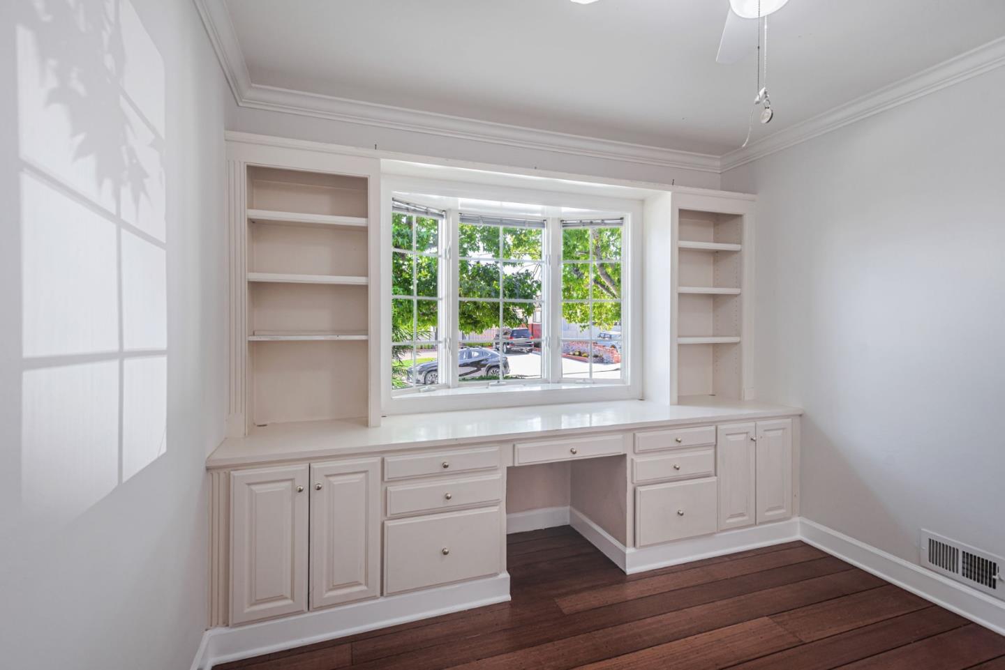 Detail Gallery Image 18 of 32 For 329 Castenada Dr, Millbrae,  CA 94030 - 3 Beds | 2 Baths