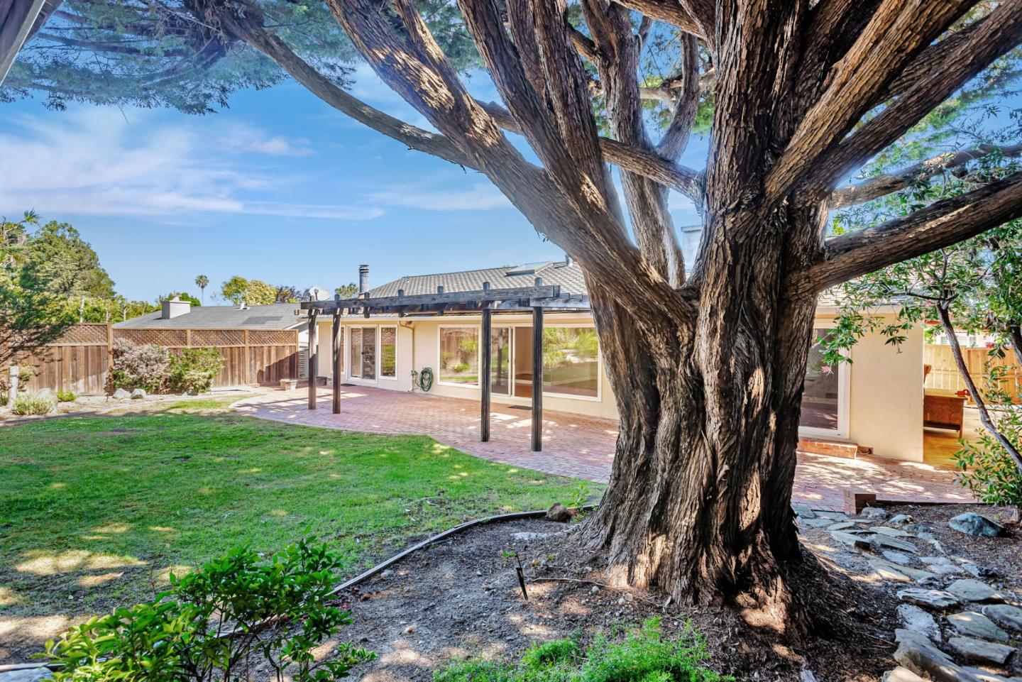 Detail Gallery Image 29 of 32 For 329 Castenada Dr, Millbrae,  CA 94030 - 3 Beds | 2 Baths