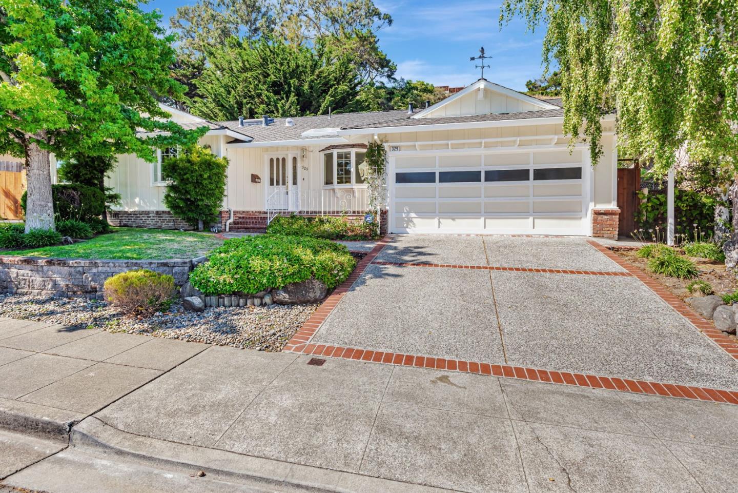 Detail Gallery Image 3 of 32 For 329 Castenada Dr, Millbrae,  CA 94030 - 3 Beds | 2 Baths
