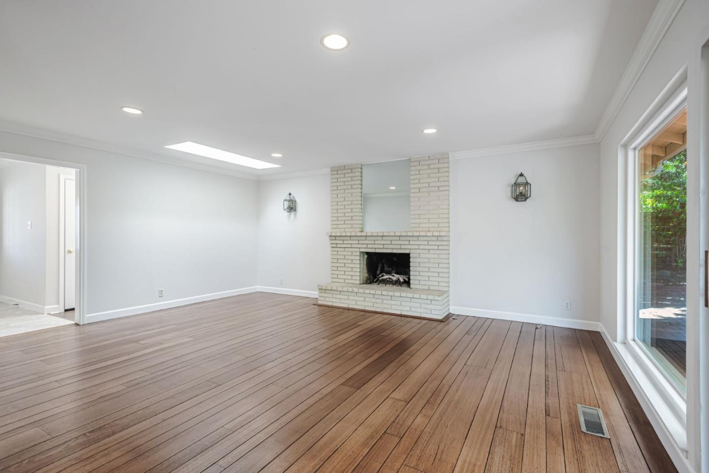 Detail Gallery Image 7 of 32 For 329 Castenada Dr, Millbrae,  CA 94030 - 3 Beds | 2 Baths