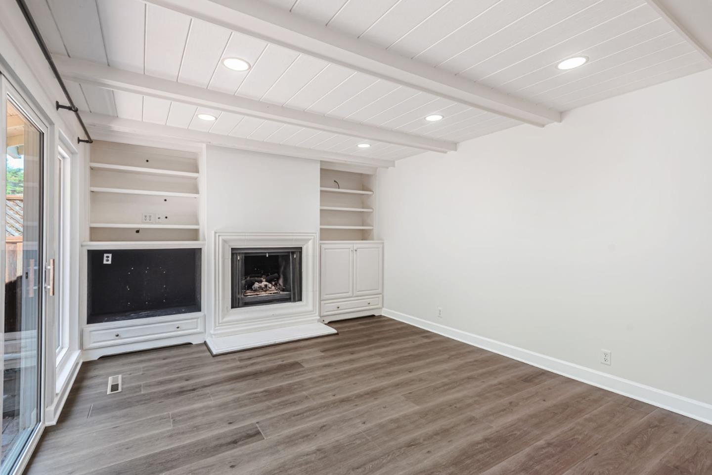 Detail Gallery Image 9 of 32 For 329 Castenada Dr, Millbrae,  CA 94030 - 3 Beds | 2 Baths