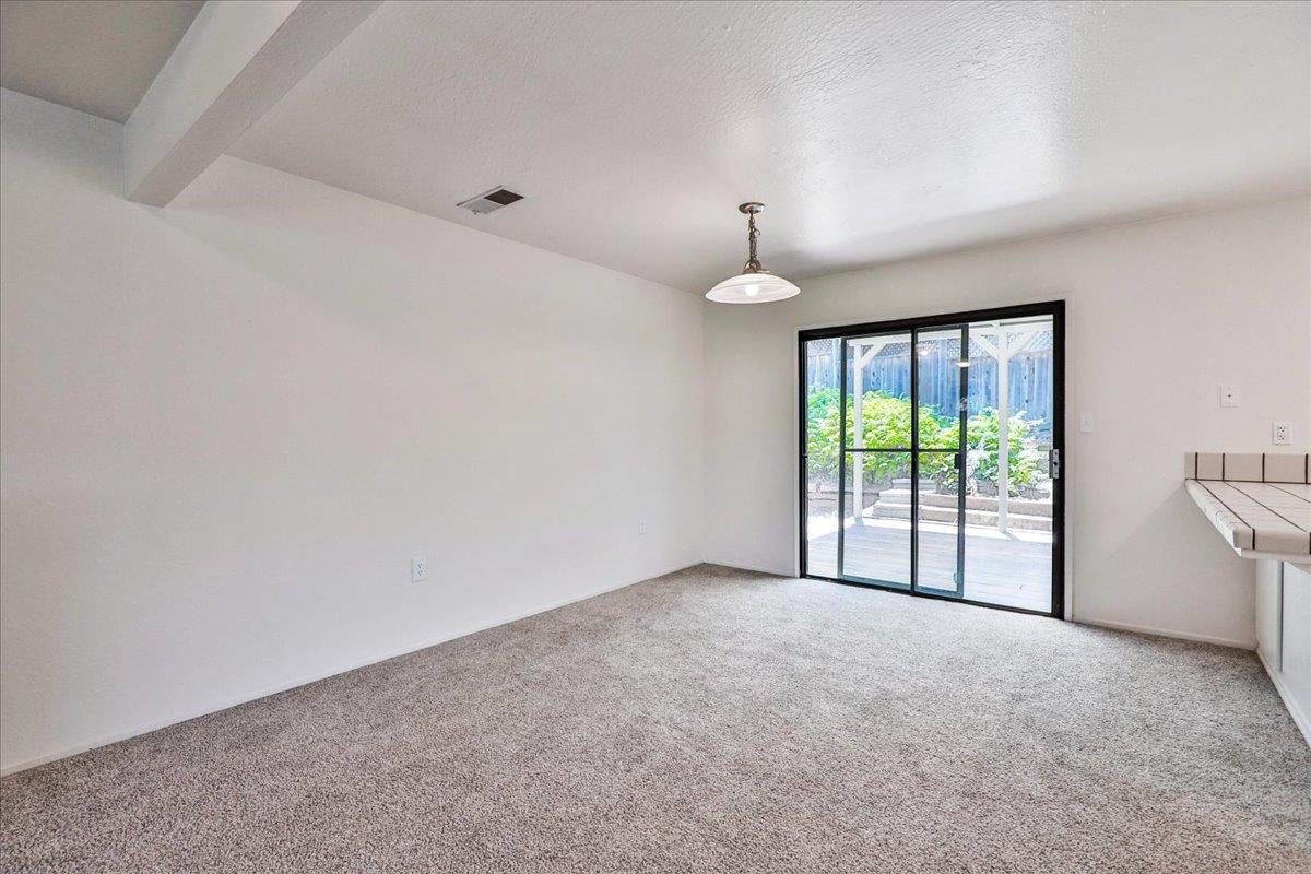 Detail Gallery Image 10 of 36 For 17839 Norlene Way, Grass Valley,  CA 95949 - 3 Beds | 2 Baths