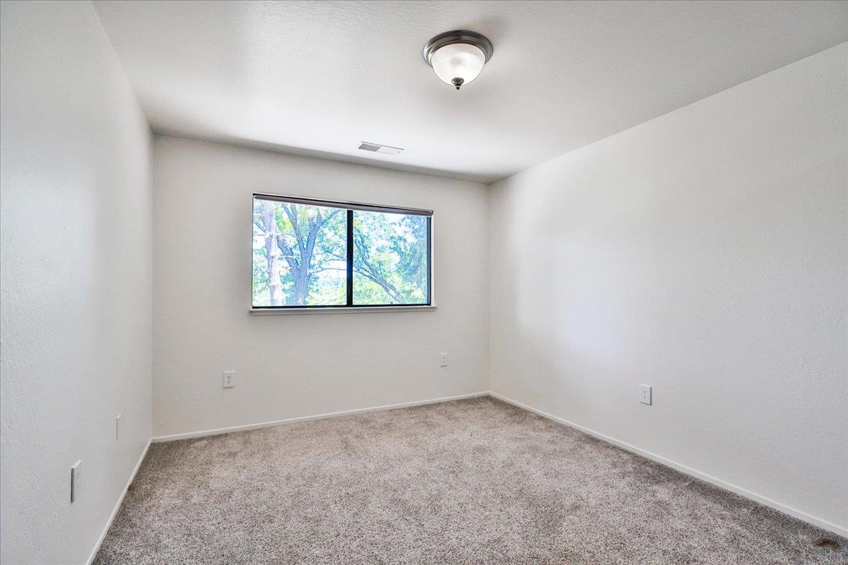 Detail Gallery Image 24 of 36 For 17839 Norlene Way, Grass Valley,  CA 95949 - 3 Beds | 2 Baths