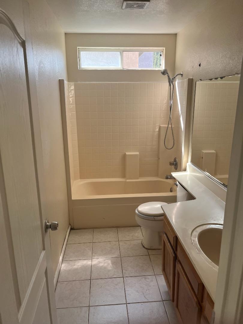 Detail Gallery Image 13 of 22 For 1805 Nisperos St, Stockton,  CA 95206 - 4 Beds | 2 Baths