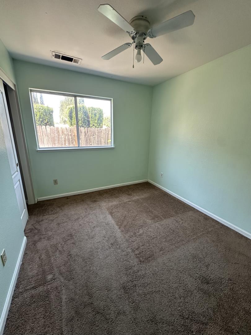Detail Gallery Image 16 of 22 For 1805 Nisperos St, Stockton,  CA 95206 - 4 Beds | 2 Baths