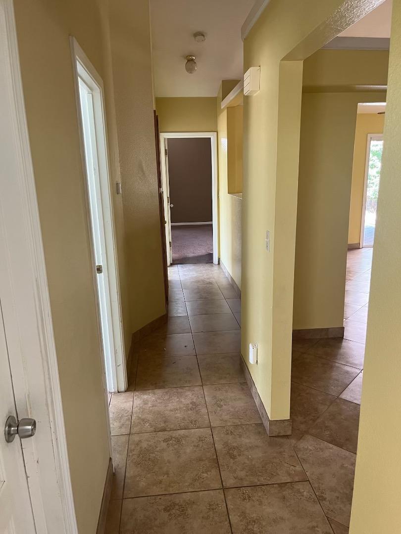 Detail Gallery Image 9 of 22 For 1805 Nisperos St, Stockton,  CA 95206 - 4 Beds | 2 Baths