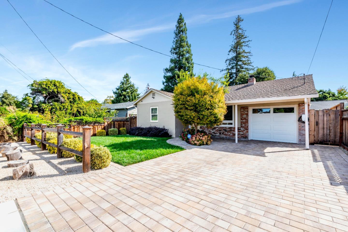 Detail Gallery Image 2 of 47 For 560 6th Ave, Menlo Park,  CA 94025 - 3 Beds | 2 Baths