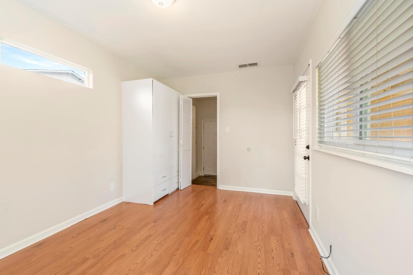 Detail Gallery Image 28 of 47 For 560 6th Ave, Menlo Park,  CA 94025 - 3 Beds | 2 Baths