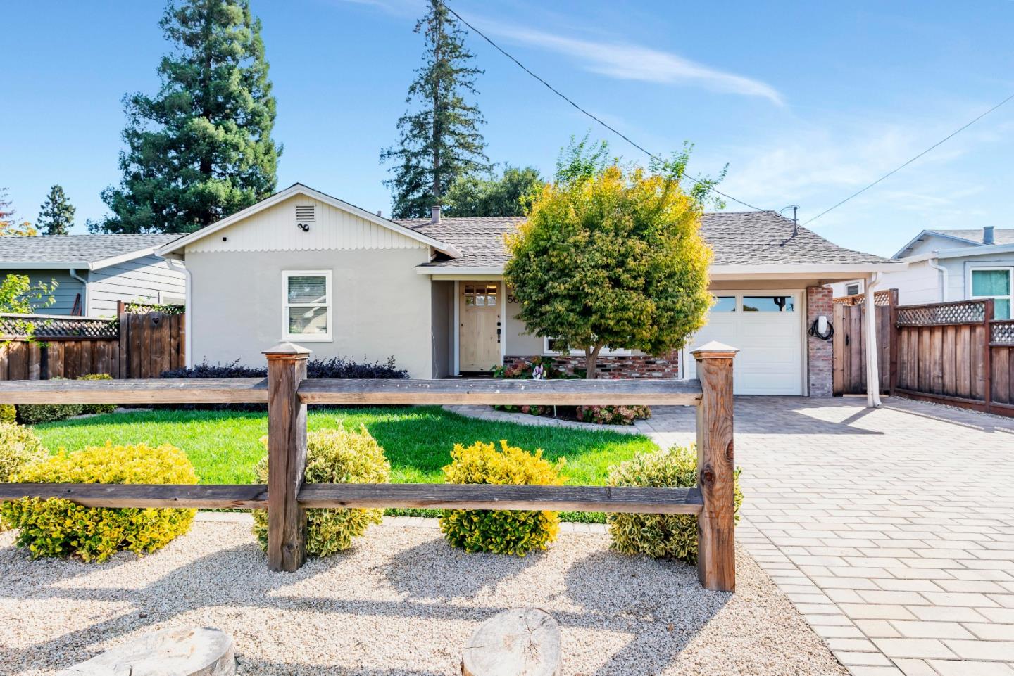 Detail Gallery Image 3 of 47 For 560 6th Ave, Menlo Park,  CA 94025 - 3 Beds | 2 Baths