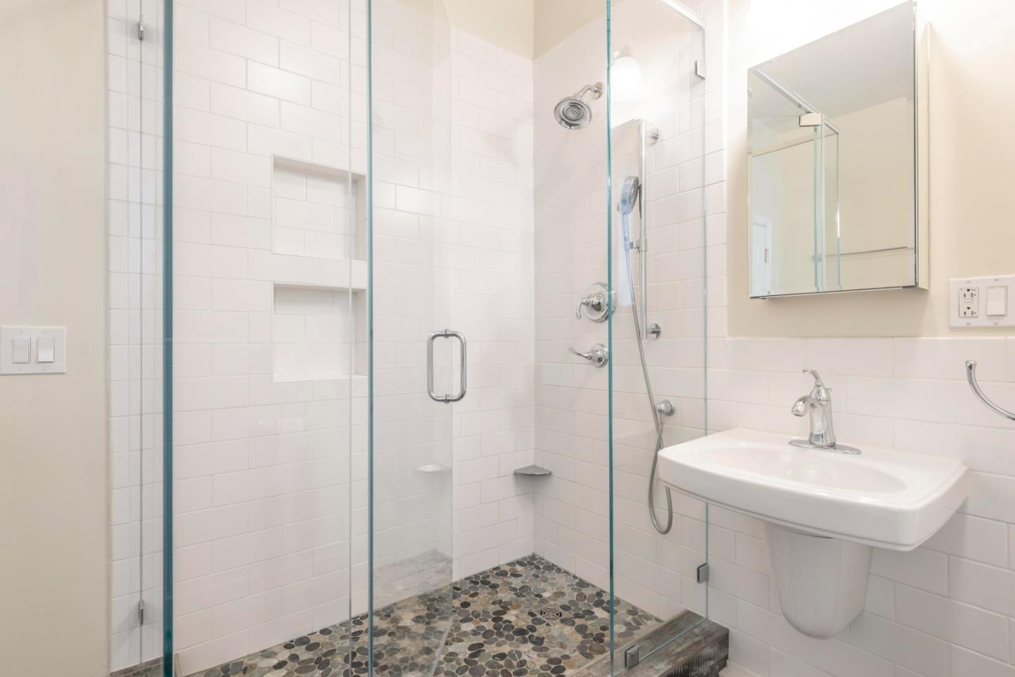 Detail Gallery Image 33 of 47 For 560 6th Ave, Menlo Park,  CA 94025 - 3 Beds | 2 Baths