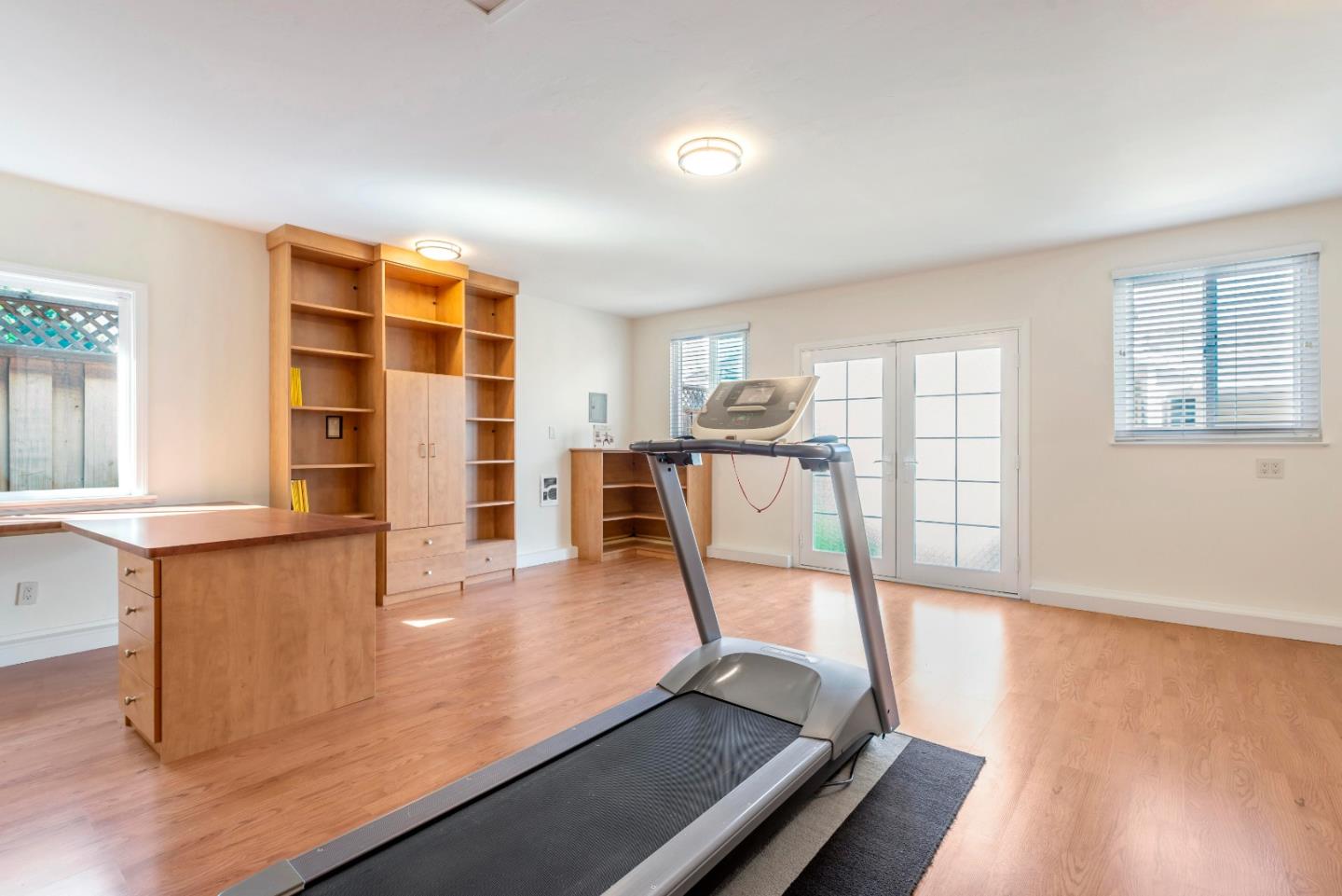 Detail Gallery Image 37 of 47 For 560 6th Ave, Menlo Park,  CA 94025 - 3 Beds | 2 Baths