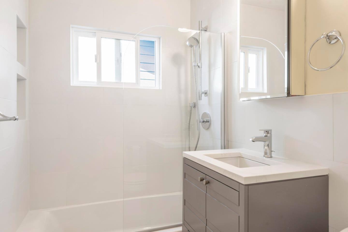 Detail Gallery Image 42 of 47 For 560 6th Ave, Menlo Park,  CA 94025 - 3 Beds | 2 Baths