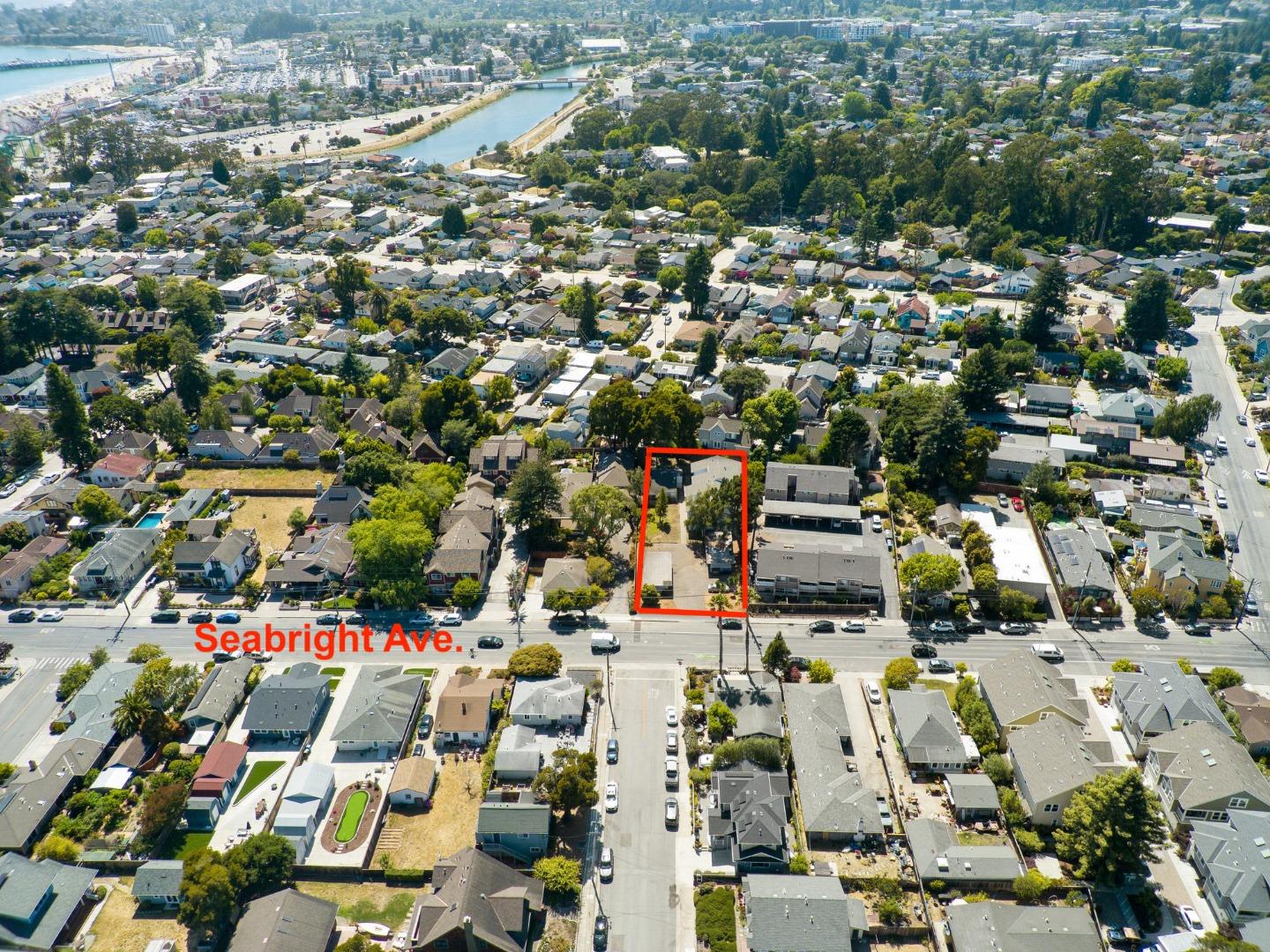 Detail Gallery Image 5 of 21 For 707 Seabright Ave, Santa Cruz,  CA 95062 - – Beds | – Baths