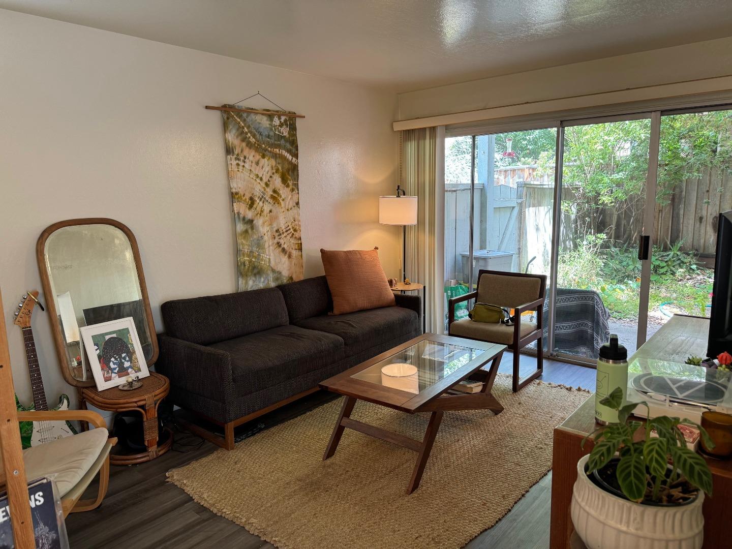 Detail Gallery Image 7 of 21 For 707 Seabright Ave, Santa Cruz,  CA 95062 - – Beds | – Baths