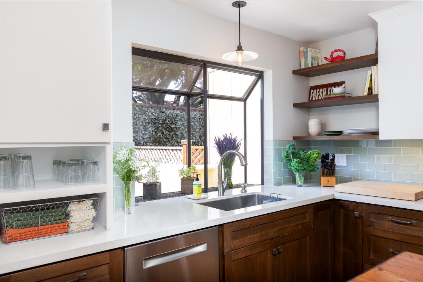 Detail Gallery Image 10 of 30 For 211 Bean Creek Rd #15,  Scotts Valley,  CA 95066 - 3 Beds | 2/1 Baths