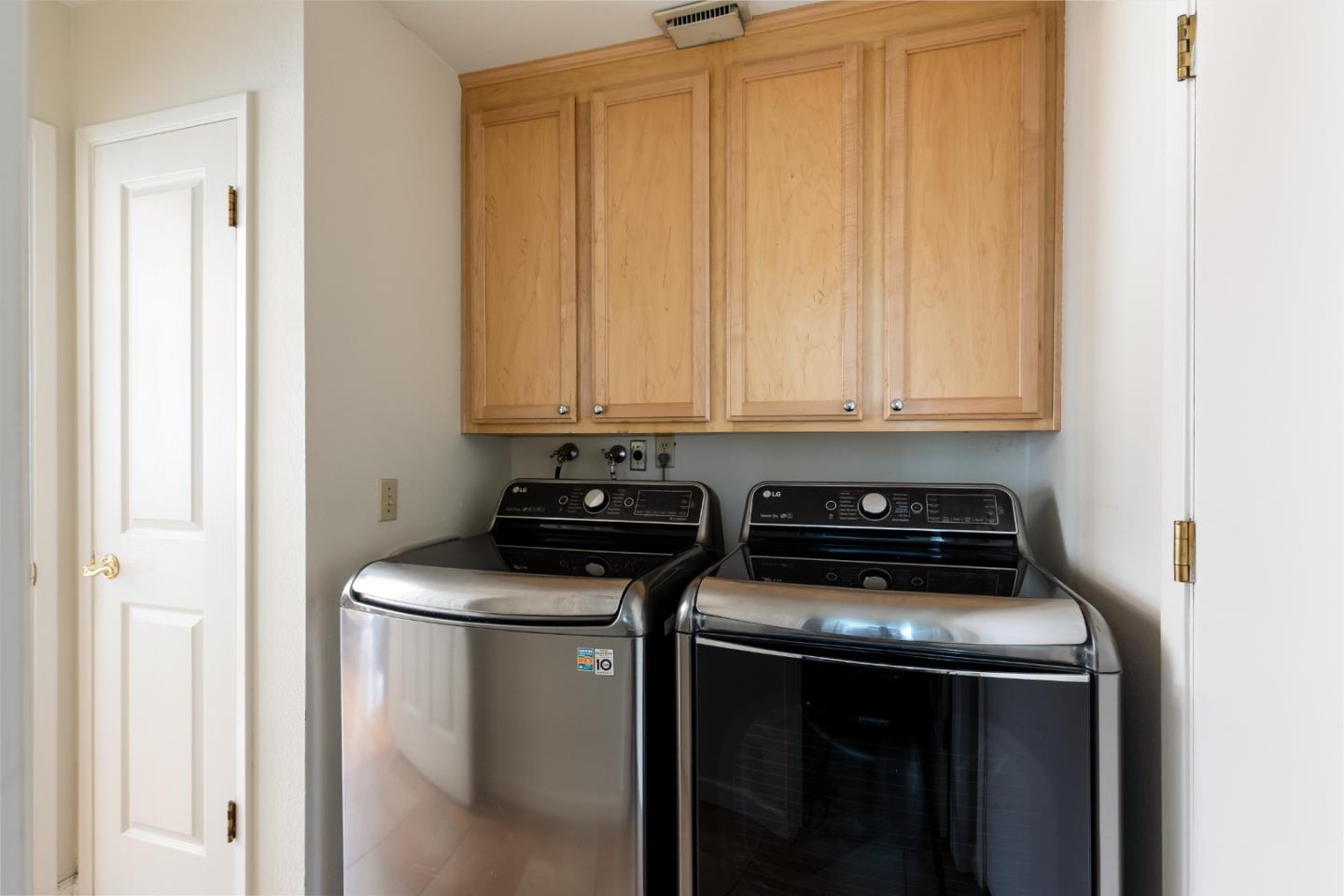 Detail Gallery Image 23 of 30 For 211 Bean Creek Rd #15,  Scotts Valley,  CA 95066 - 3 Beds | 2/1 Baths