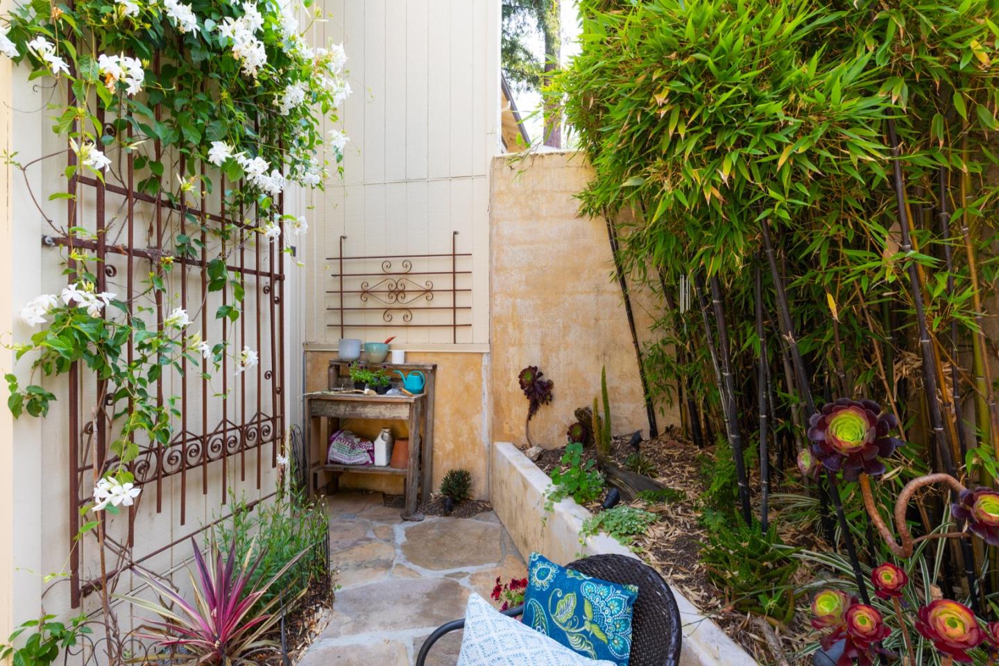Detail Gallery Image 27 of 30 For 211 Bean Creek Rd #15,  Scotts Valley,  CA 95066 - 3 Beds | 2/1 Baths