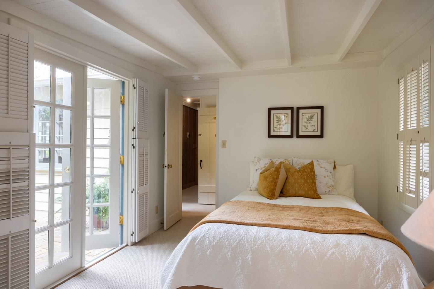 Detail Gallery Image 12 of 22 For 0 Lincoln 3 Ne of 12th Ave, Carmel,  CA 93923 - 2 Beds | 2 Baths