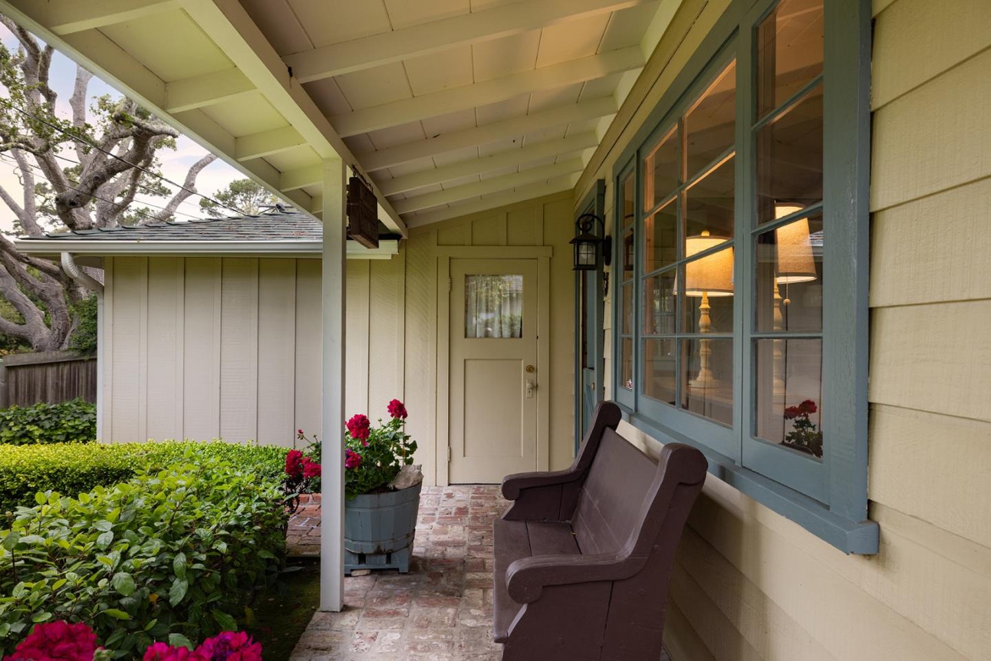 Detail Gallery Image 2 of 22 For 0 Lincoln 3 Ne of 12th Ave, Carmel,  CA 93923 - 2 Beds | 2 Baths