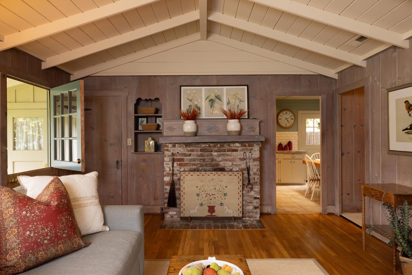 Detail Gallery Image 6 of 22 For 0 Lincoln 3 Ne of 12th Ave, Carmel,  CA 93923 - 2 Beds | 2 Baths
