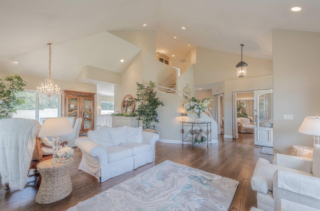 Detail Gallery Image 10 of 51 For 471 El Dorado St, Monterey,  CA 93940 - 3 Beds | 3 Baths