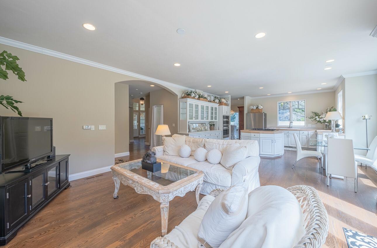 Detail Gallery Image 19 of 51 For 471 El Dorado St, Monterey,  CA 93940 - 3 Beds | 3 Baths