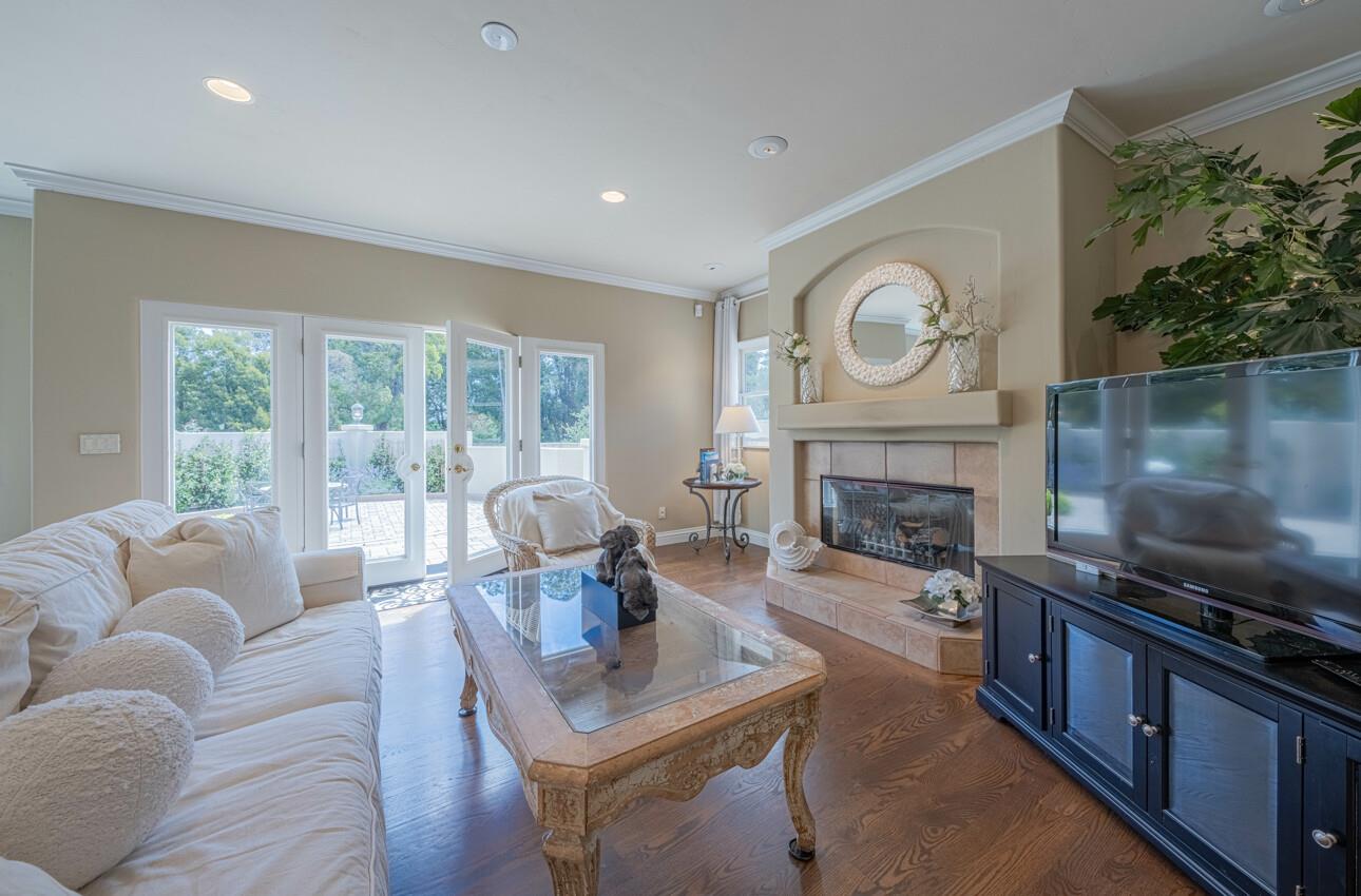 Detail Gallery Image 20 of 51 For 471 El Dorado St, Monterey,  CA 93940 - 3 Beds | 3 Baths